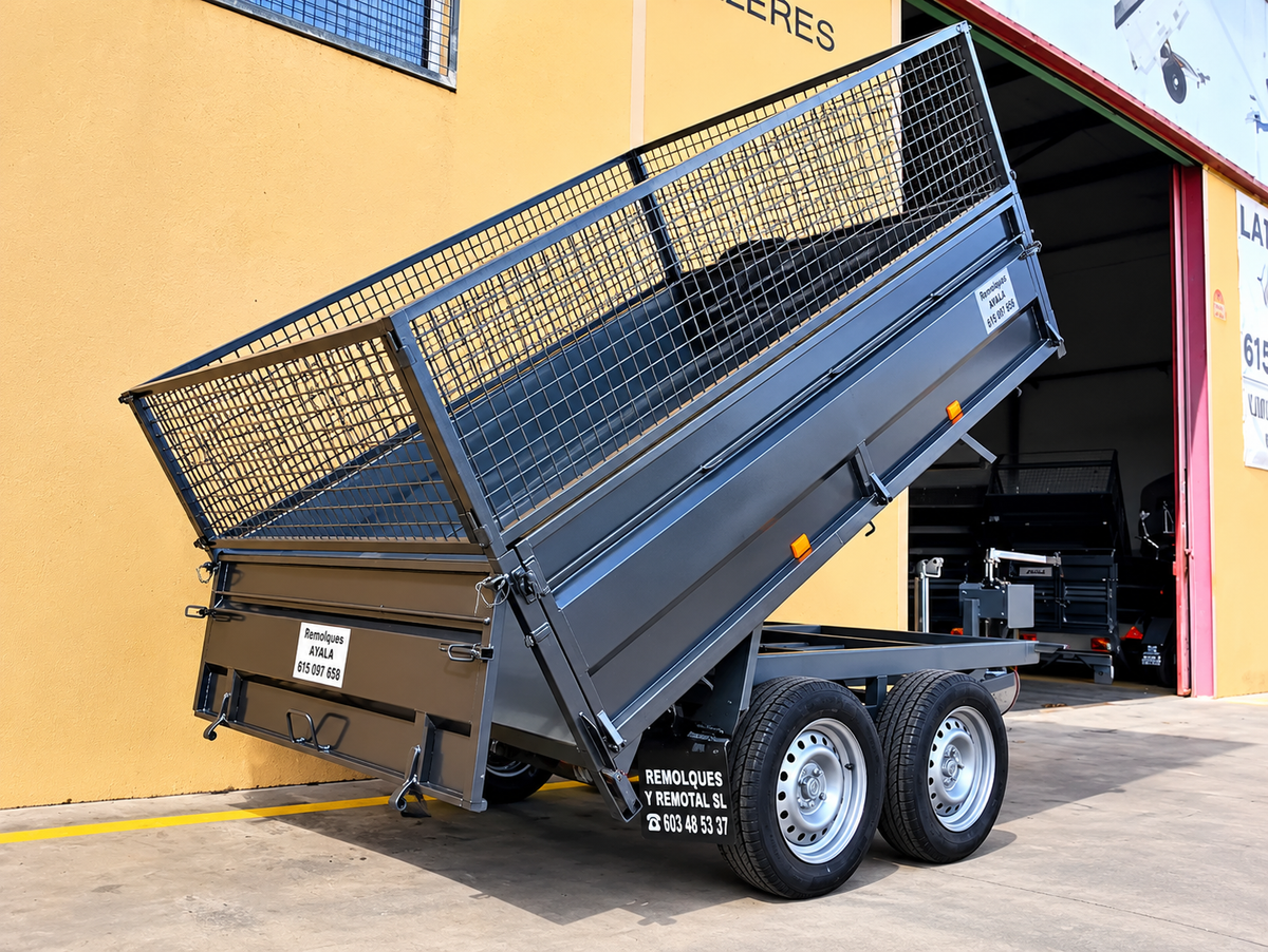 Remolque basculante hidráulico 2 ejes 2.500 x 1.700 x 500 – Ruedas por debajo