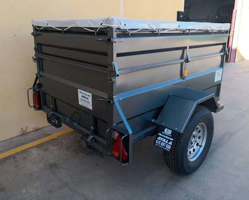 Remolque 4×4 basculante hidráulico + freno de inercia 2.200 x 1.300 x 600 + 350 – Mma 750 kg