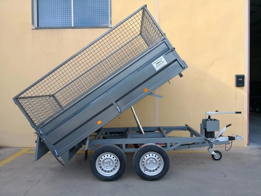 Remolque basculante hidráulico 2 ejes 2.500 x 1.700 x 500 – Ruedas por debajo